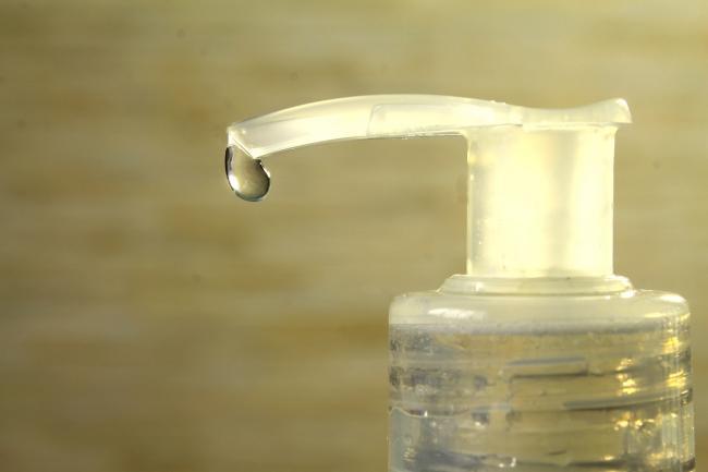 alcohol-gel-818252_1280.jpg