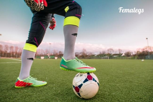 sport-futbol-myach-nogi.jpg
